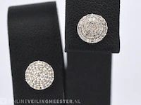 Witgouden entourage oorbellen met diamant - afbeelding 1 van  6