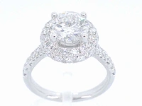 Witgouden entourage ring briljant 2.00 ct