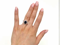 Witgouden entourage ring diamant saffier - afbeelding 2 van  7