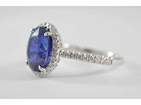 Witgouden entourage ring diamant saffier - afbeelding 5 van  7