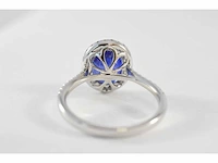 Witgouden entourage ring diamant saffier - afbeelding 7 van  7