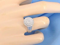 Witgouden entourage ring met 1.00 carat diamanten - afbeelding 2 van  12