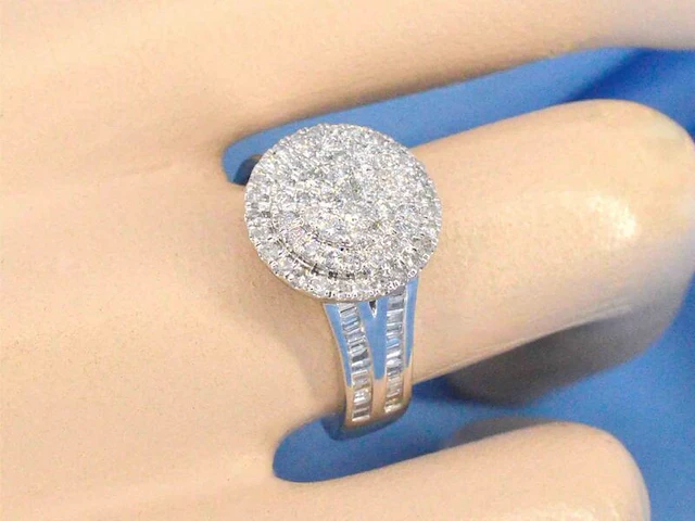 Witgouden entourage ring met 1.00 carat diamanten - afbeelding 9 van  12