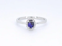 Witgouden entourage ring met diamanten en natuurlijke opaal - afbeelding 7 van  10