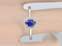 Witgouden entourage ring met diamanten en natuurlijke opaal - afbeelding 2 van  10