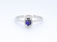Witgouden entourage ring met diamanten en natuurlijke opaal - afbeelding 6 van  10