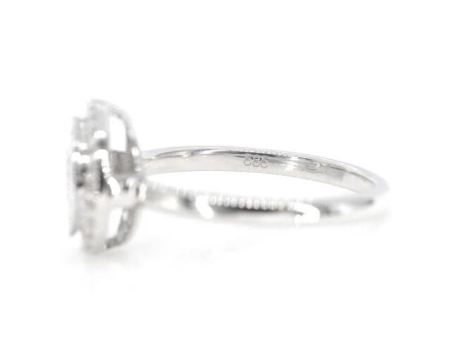 Witgouden entourage ring met diamanten - afbeelding 6 van  7