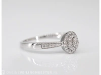 Witgouden entourage ring met diamanten - afbeelding 4 van  6