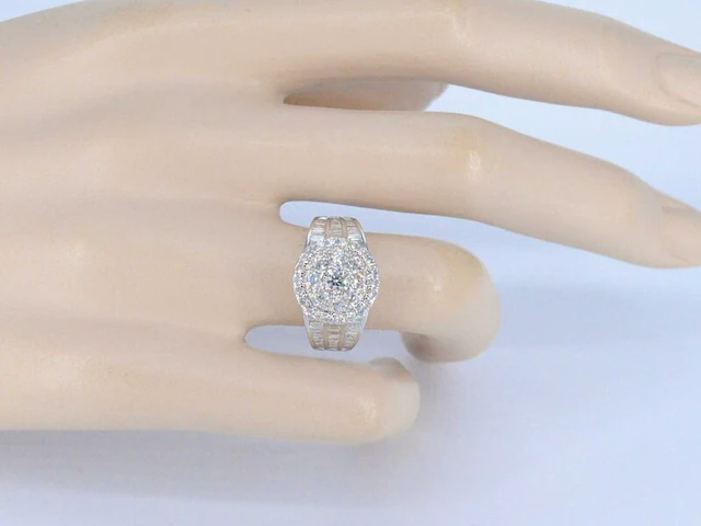 Witgouden entourage ring met diamanten - afbeelding 5 van  11