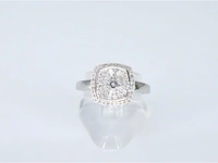 Witgouden entourage ring met diamanten - afbeelding 6 van  9