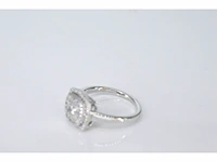 Witgouden entourage ring met diamanten - afbeelding 7 van  9