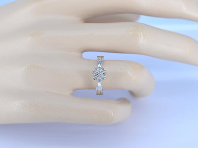 Witgouden entourage ring met diamanten - afbeelding 3 van  9