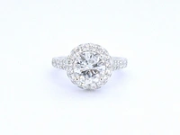 Witgouden entourage ring met een briljant geslepen diamant 2.00 carat - afbeelding 8 van  10