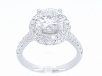 Witgouden entourage ring met een briljant geslepen diamant 2.00 carat - afbeelding 1 van  10