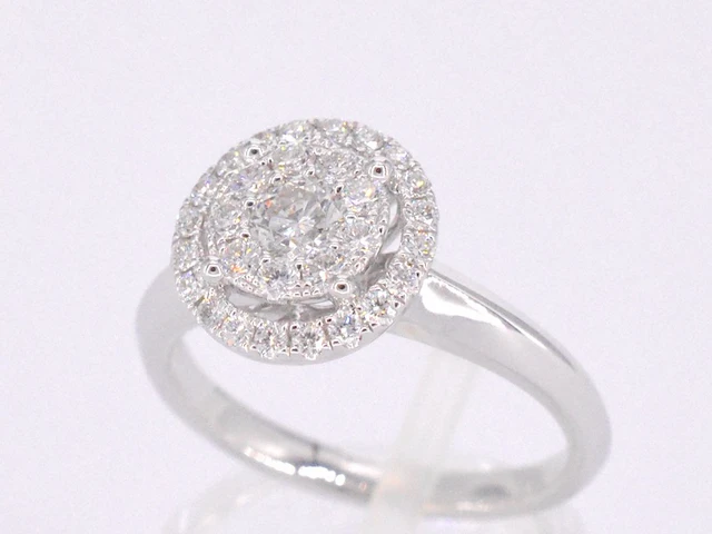 Witgouden entourage ring vol gezet met diamanten - afbeelding 5 van  10