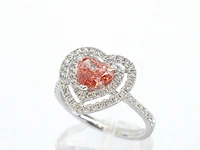 Witgouden entrourage ring met een roze heart shape diamant - afbeelding 4 van  10