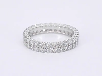 Witgouden eternity ring met diamanten - afbeelding 1 van  7