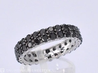 Witgouden eternity ring met zwarte diamanten - afbeelding 6 van  10