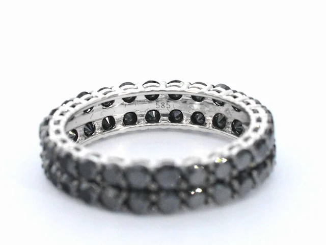 Witgouden eternity ring met zwarte diamanten - afbeelding 9 van  11