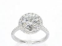 Witgouden halo ring met een briljant geslepen diamanten van 2.08 carat - afbeelding 1 van  9