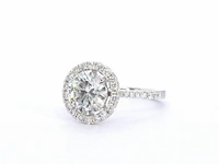 Witgouden halo ring met een briljant geslepen diamanten van 2.08 carat - afbeelding 6 van  9