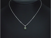 Witgouden halsketting met een groene diamant 0.25 carat - afbeelding 2 van  9