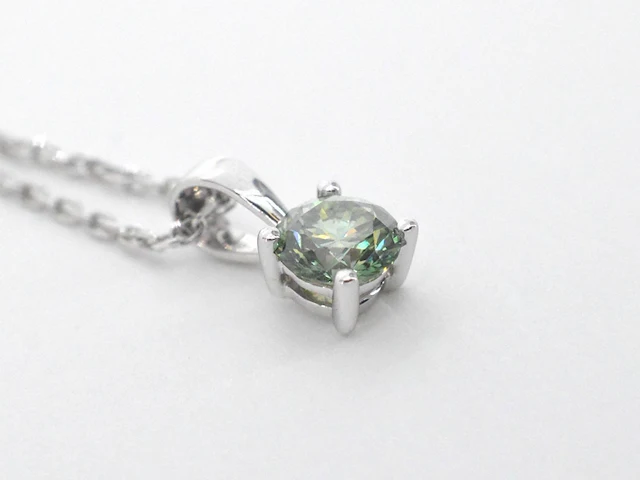 Witgouden halsketting met een groene diamant 0.25 carat - afbeelding 7 van  9