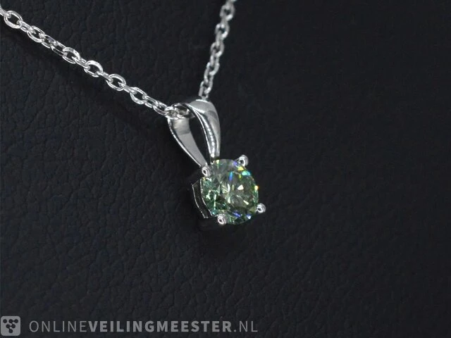 Witgouden halsketting met een groene diamant 0.25 carat - afbeelding 3 van  8