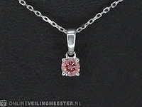 Witgouden halsketting met een roze diamant 0.20 carat
