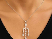Witgouden hanger in bijzonder design met diamanten - afbeelding 2 van  8
