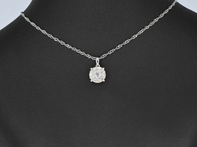 Witgouden hanger met briljant geslepen diamant - afbeelding 2 van  6