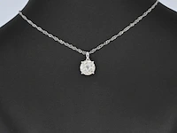Witgouden hanger met briljant geslepen diamant - afbeelding 2 van  6