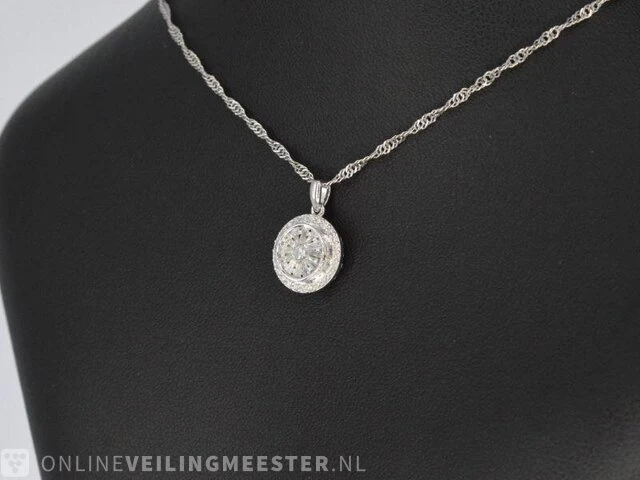 Witgouden hanger met diamanten 0.75 carat - afbeelding 3 van  7