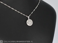 Witgouden hanger met diamanten 0.75 carat - afbeelding 4 van  7