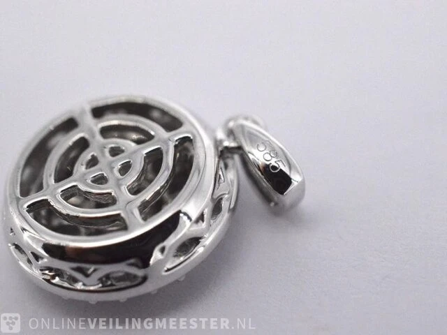 Witgouden hanger met diamanten 0.75 carat - afbeelding 6 van  7