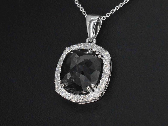 Witgouden hanger met diamanten en een zwarte diamant van 4.80 carat - afbeelding 1 van  9
