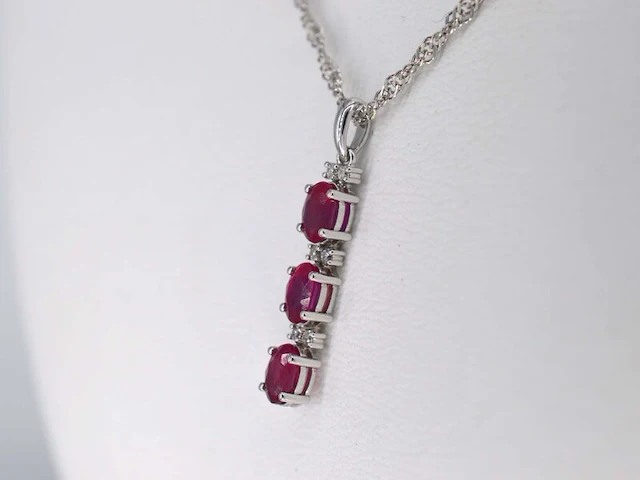 Witgouden hanger met diamanten en robijn, excl. ketting - afbeelding 3 van  7