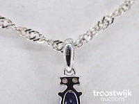 Witgouden hanger met diamanten en saffier - afbeelding 5 van  5