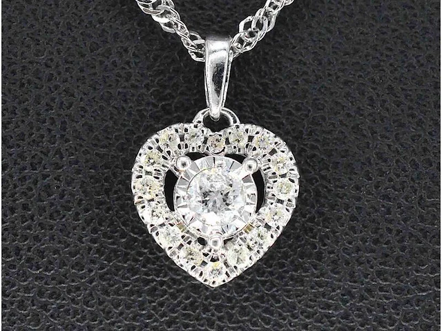 Witgouden hanger met diamanten in hartvorm, excl. ketting - afbeelding 1 van  9