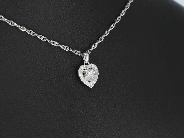 Witgouden hanger met diamanten in hartvorm, excl. ketting - afbeelding 4 van  9