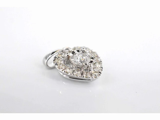 Witgouden hanger met diamanten in hartvorm, excl. ketting - afbeelding 7 van  9