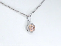 Witgouden hanger met natuurlijke roze en witte diamant - afbeelding 2 van  11