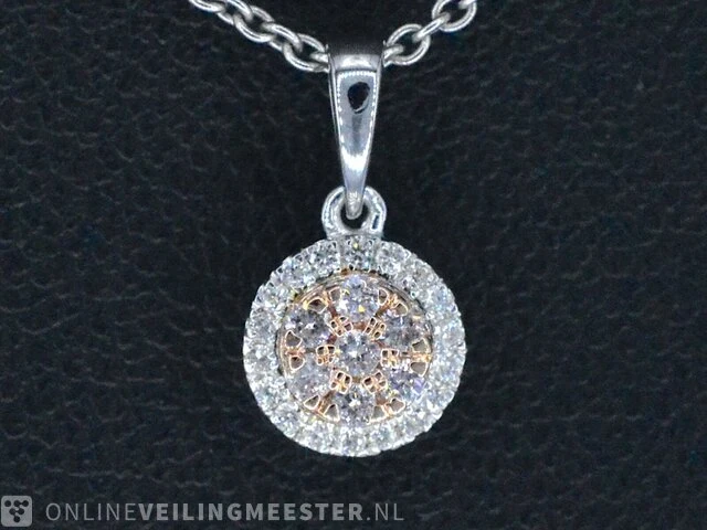 Witgouden hanger met natuurlijke roze en witte diamant - afbeelding 1 van  11
