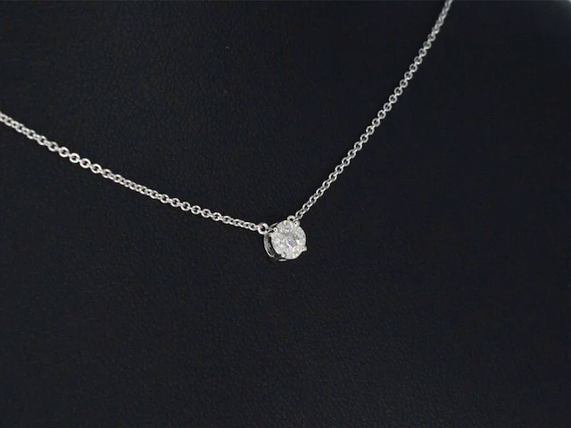 Witgouden ketting en hanger met diamant - afbeelding 4 van  9