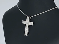 Witgouden kruis hanger met schitterende diamanten gezet, excl. ketting - afbeelding 3 van  10