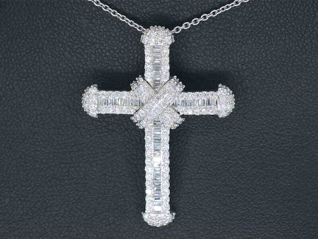 Witgouden kruishanger met diamanten, excl. ketting - afbeelding 1 van  8