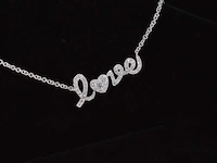 Witgouden 'love' collier met diamanten - afbeelding 10 van  11