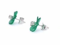 Witgouden oorbellen 0.18 carat met groene edele bloem en grote diamanten - afbeelding 7 van  11