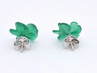 Witgouden oorbellen 0.18 carat met groene edele bloem en grote diamanten - afbeelding 10 van  11
