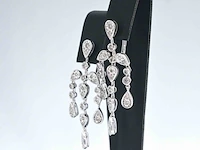 Witgouden oorbellen design met diamanten - afbeelding 3 van  9